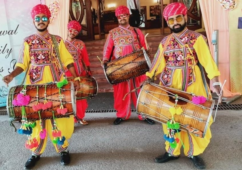 4c18000a-8c55-4bf5-8a19-dc08716c78c0